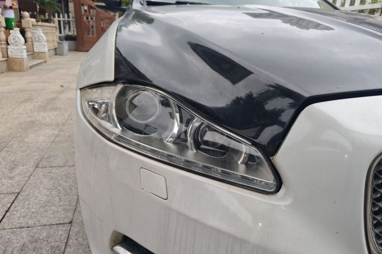 Used Jaguar XJ 2014 XJL 3.0 SC Two-Wheel-Drive Panoramic Business Edition Right Front Headlight