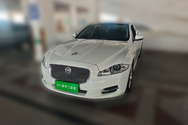 Used Jaguar XJ 2014 XJL 3.0 SC Two-Wheel-Drive Panoramic Business Edition Guazi used car, China used car export, Used car for sale, Used  cars, Cheapest cars for sale