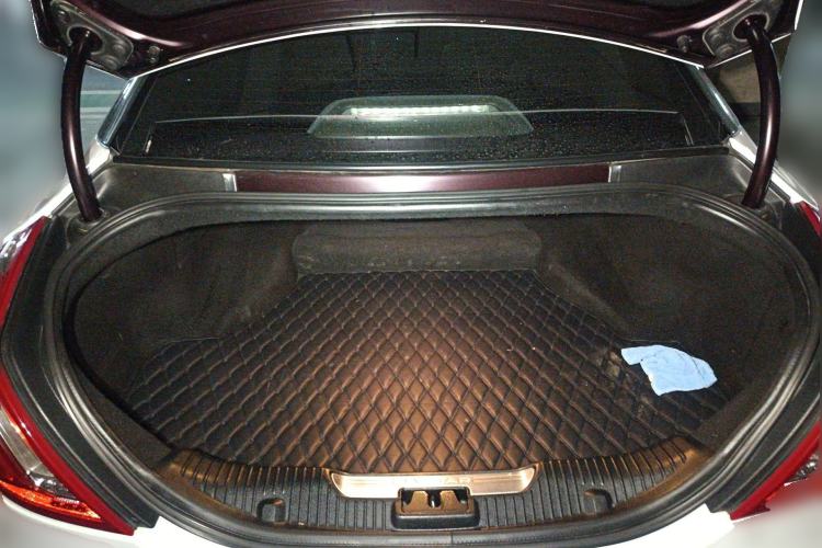 Used Jaguar XJ 2014 XJL 3.0 SC Two-Wheel-Drive Panoramic Business Edition Trunk