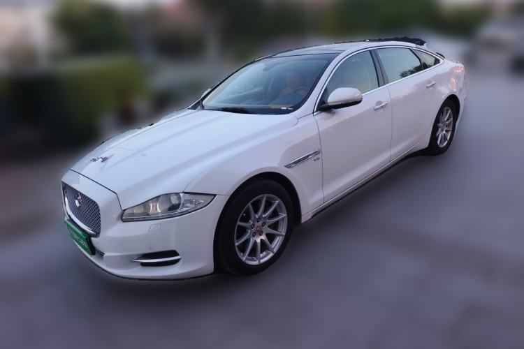Used Jaguar XJ 2014 XJL 2.0T Two-Wheel-Drive Elegant Business Edition Guazi used car, China used car export, Used car for sale, Used  cars, Cheapest cars for sale