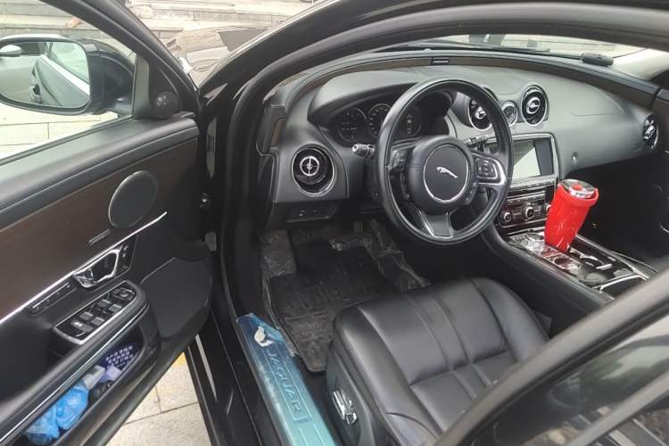 Used Jaguar XJ 2015 XJL 2.0T Elegance Business 80th Anniversary Limited Edition Driver Seat