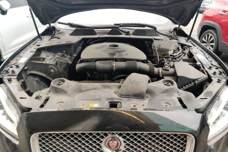 Used Jaguar XJ 2015 XJL 2.0T Elegance Business 80th Anniversary Limited Edition Engine Bay