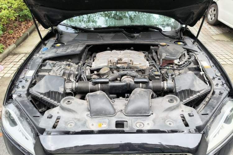 Used Jaguar XJ 2015 XJL 3.0 SC Two-Wheel-Drive Panoramic Business Edition Engine Bay