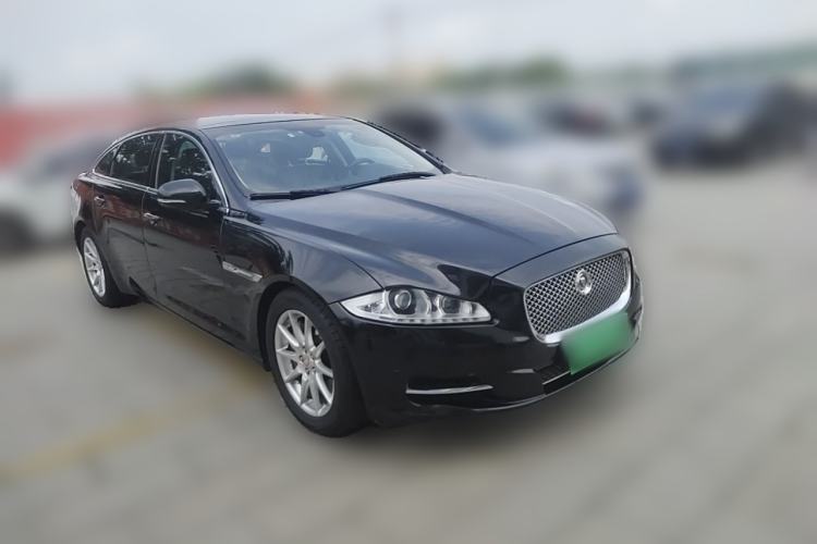 Used Jaguar XJ 2015 XJL 2.0T Elegance Business 80th Anniversary Limited Edition Front Right 45 Deg