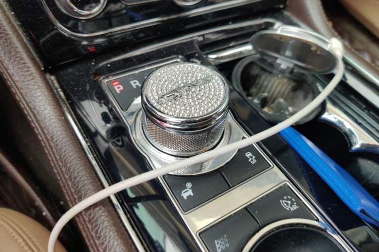 Used Jaguar XJ 2015 XJL 2.0T Elegance Business 80th Anniversary Limited Edition Gear Lever