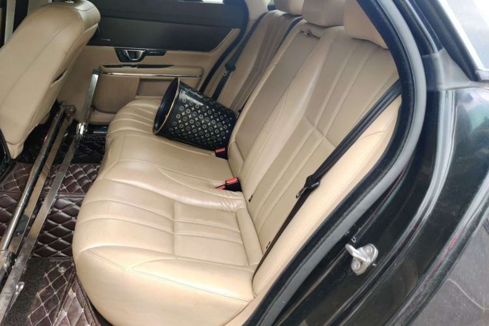 Used Jaguar XJ 2015 XJL 2.0T Elegance Business 80th Anniversary Limited Edition Left Rear Seat