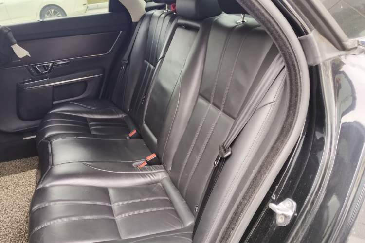 Used Jaguar XJ 2015 XJL 3.0 SC Elegant Business 80th Anniversary Limited Edition Left Rear Seat