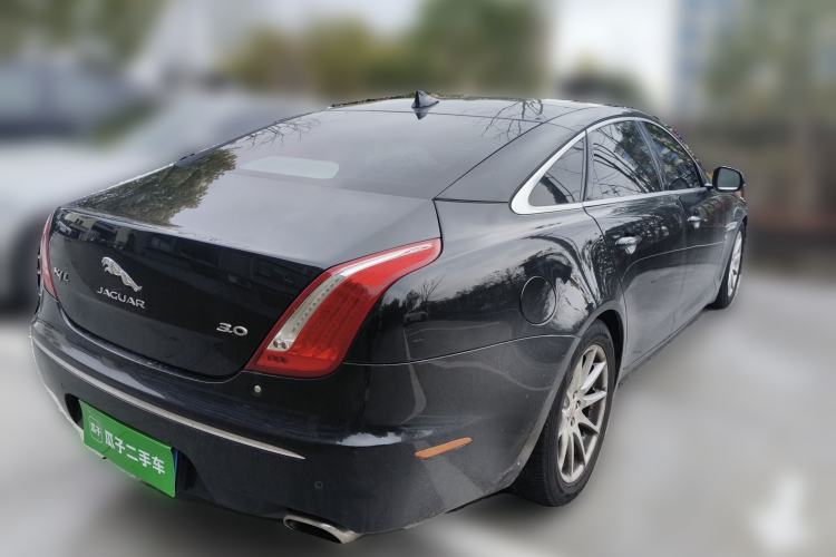 Used Jaguar XJ 2015 XJL 3.0 SC Elegant Business 80th Anniversary Limited Edition Rear Right 45 Deg
