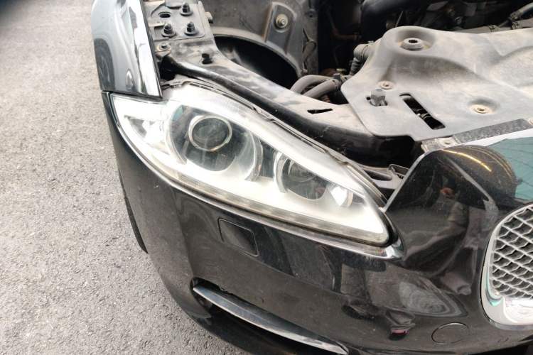 Used Jaguar XJ 2015 XJL 2.0T Elegance Business 80th Anniversary Limited Edition Right Front Headlight