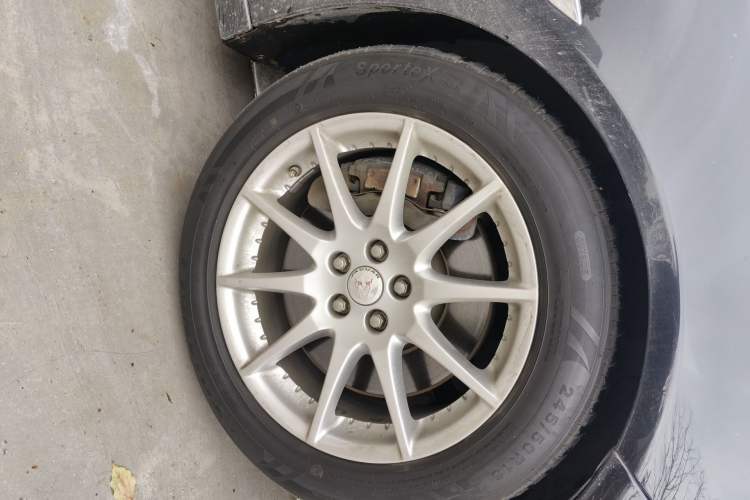 Used Jaguar XJ 2015 XJL 3.0 SC Elegant Business 80th Anniversary Limited Edition Right Front Wheel Hub