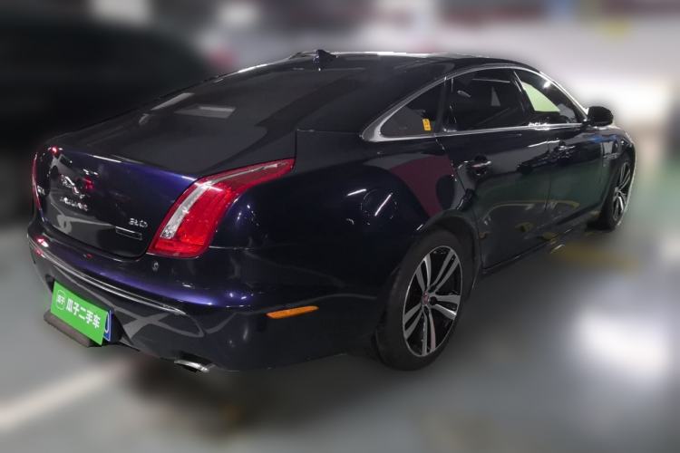 Used Jaguar XJ 2015 XJL 3.0 SC Two-Wheel-Drive Cambridge Limited Edition Rear Right 45 Deg