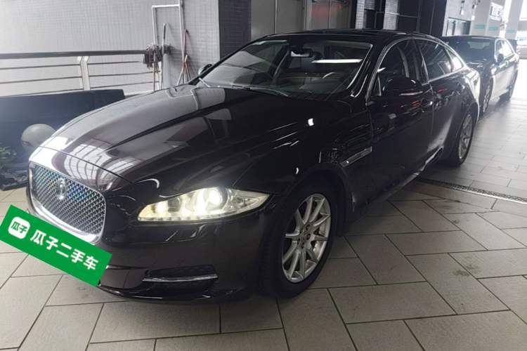 Used Jaguar XJ 2015 XJL 2.0T Two-Wheel-Drive Elegant Business Edition Guazi used car, China used car export, Used car for sale, Used  cars, Cheapest cars for sale