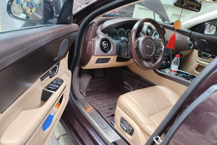 Used Jaguar XJ 2015 XJL 3.0 SC Elegant Business 80th Anniversary Limited Edition Driver Seat