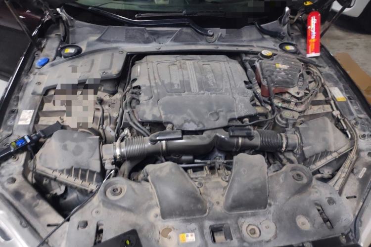 Used Jaguar XJ 2015 XJL 3.0 SC Four-Wheel Drive Panoramic Business Edition Engine Bay