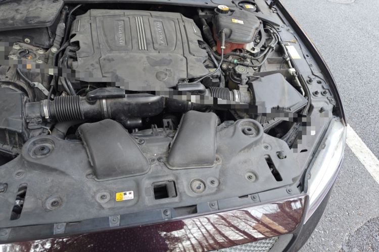 Used Jaguar XJ 2015 XJL 3.0 SC Elegant Business 80th Anniversary Limited Edition Engine Bay Left