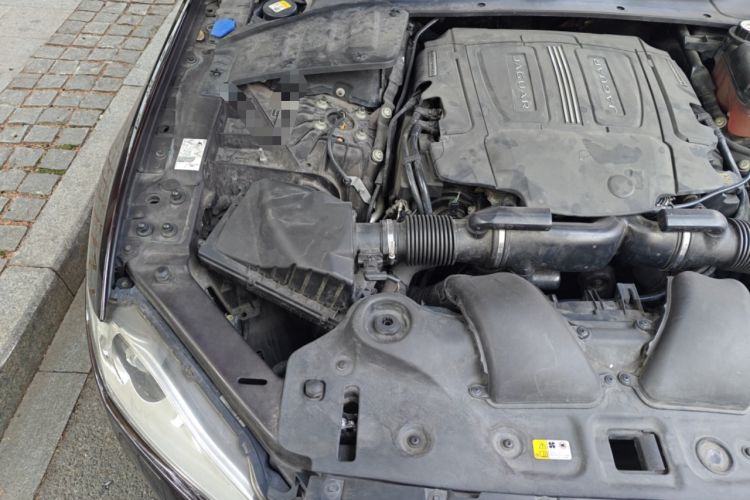 Used Jaguar XJ 2015 XJL 3.0 SC Elegant Business 80th Anniversary Limited Edition Engine Bay Right