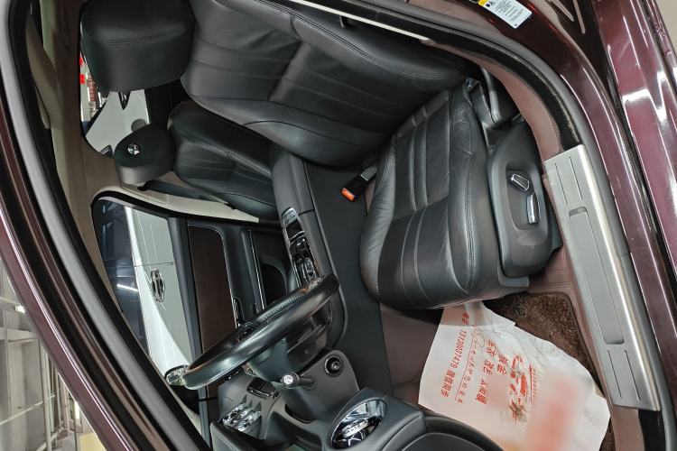Used Jaguar XJ 2015 XJL 2.0T Two-Wheel-Drive Elegant Business Edition Interior 1