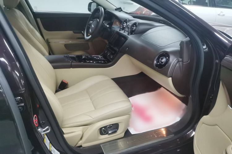 Used Jaguar XJ 2015 XJL 3.0 SC Two-Wheel-Drive Luxury Business Edition Left Front Seat
