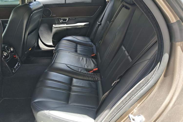 Used Jaguar XJ 2015 XJL 2.0T Elegance Business 80th Anniversary Limited Edition Left Rear Seat
