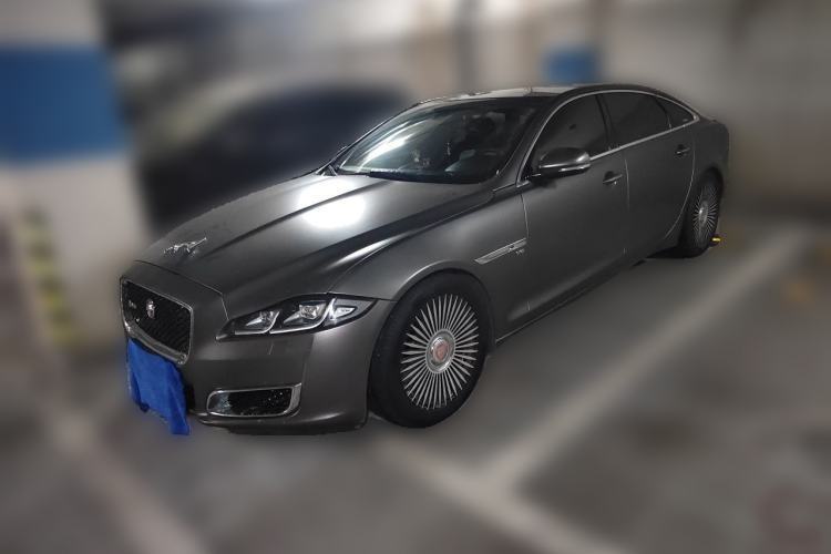 Jaguar XJ 2015 XJL 2.0T Elegance Business 80th Anniversary Limited Edition مستعملة Guazi used car, China used car export, Used car for sale, Used  cars, Cheapest cars for sale