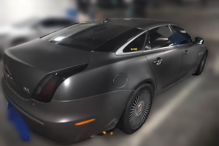 Used Jaguar XJ 2015 XJL 2.0T Elegance Business 80th Anniversary Limited Edition Rear Right 45 Deg