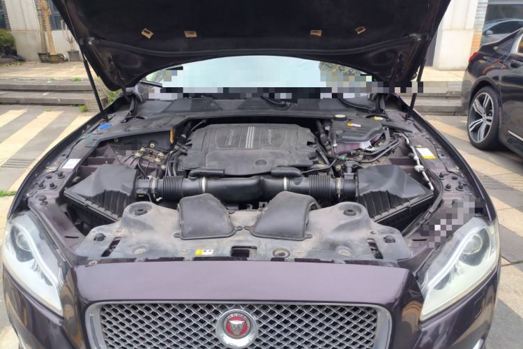 Used Jaguar XJ 2015 XJL 3.0 SC Elegant Business 80th Anniversary Limited Edition Engine Bay