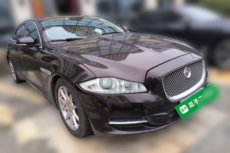Used Jaguar XJ 2015 XJL 3.0 SC Elegant Business 80th Anniversary Limited Edition Front Right 45 Deg