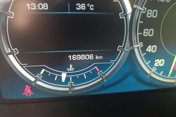 Used Jaguar XJ 2015 XJL 3.0 SC Four-Wheel Drive Luxury Business Edition Odometer Close Up