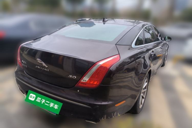 Used Jaguar XJ 2015 XJL 3.0 SC Elegant Business 80th Anniversary Limited Edition Rear Right 45 Deg