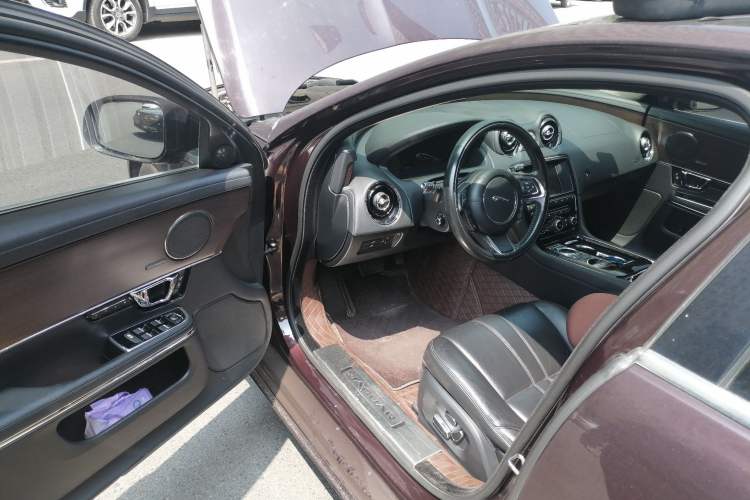 Used Jaguar XJ 2015 XJL 3.0 SC Elegant Business 80th Anniversary Limited Edition Driver Seat