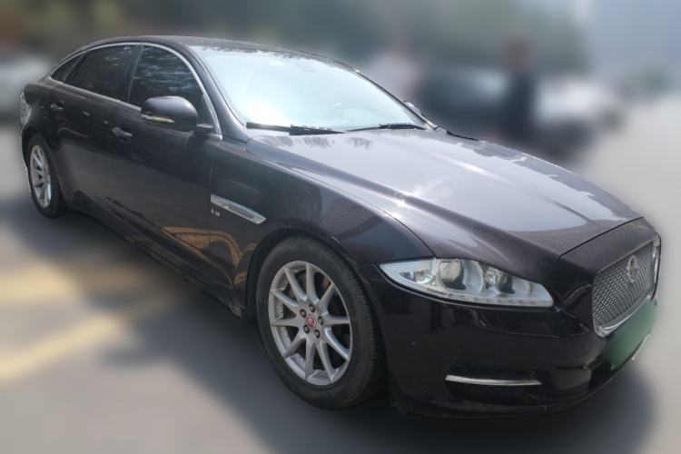 Used Jaguar XJ 2015 XJL 3.0 SC Elegant Business 80th Anniversary Limited Edition Front Right 45 Deg