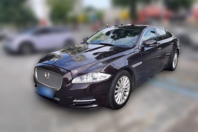 Jaguar XJ 2015 XJL 2.0T Elegance Business 80th Anniversary Limited Edition مستعملة