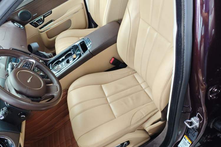 Used Jaguar XJ 2015 XJL 3.0 SC Elegant Business 80th Anniversary Limited Edition Left Front Seat
