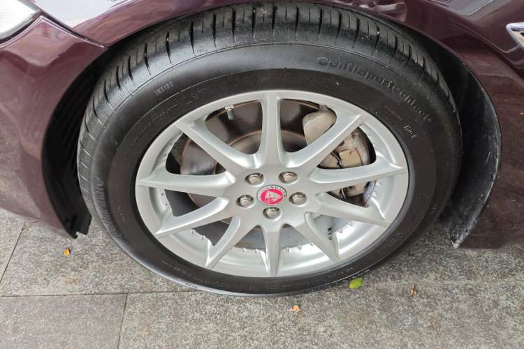 Used Jaguar XJ 2015 XJL 3.0 SC Elegant Business 80th Anniversary Limited Edition Left Front Wheel Hub