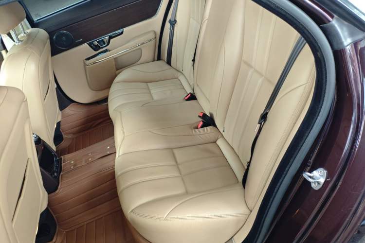 Used Jaguar XJ 2015 XJL 3.0 SC Elegant Business 80th Anniversary Limited Edition Left Rear Seat