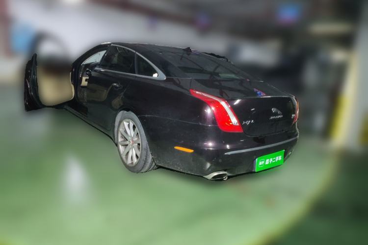 Used Jaguar XJ 2015 XJL 3.0 SC Four-Wheel Drive Panoramic Business Edition Rear Left 45 Deg