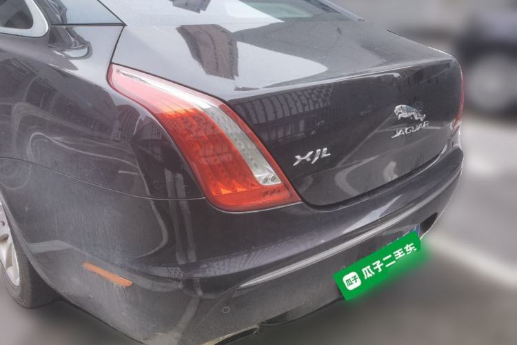 Used Jaguar XJ 2015 XJL 2.0T Two-Wheel-Drive Elegant Business Edition Rear Left 45 Deg