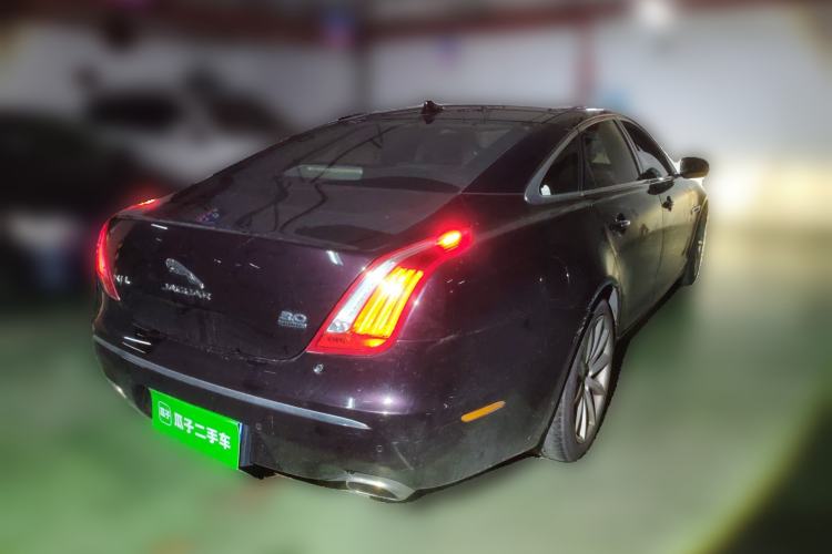 Used Jaguar XJ 2015 XJL 3.0 SC Four-Wheel Drive Panoramic Business Edition Rear Right 45 Deg