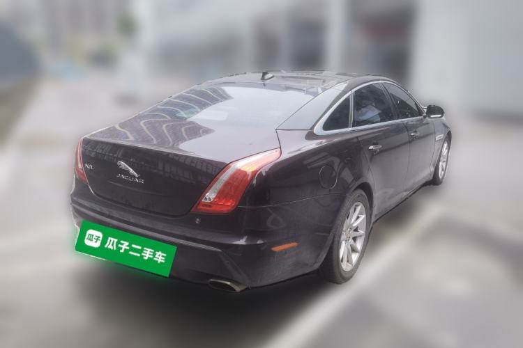 Used Jaguar XJ 2015 XJL 2.0T Two-Wheel-Drive Elegant Business Edition Rear Right 45 Deg