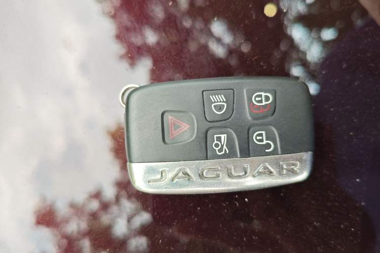 Used Jaguar XJ 2015 XJL 3.0 SC Elegant Business 80th Anniversary Limited Edition Vehicle Key