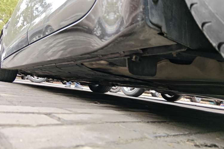 Used Jaguar XJ 2015 XJL 3.0 SC Elegant Business 80th Anniversary Limited Edition Chassis Rear Left
