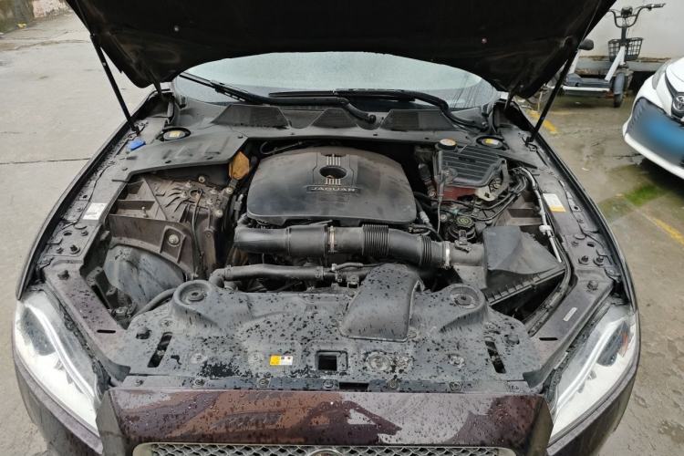 Used Jaguar XJ 2015 XJL 2.0T Elegance Business 80th Anniversary Limited Edition Engine Bay