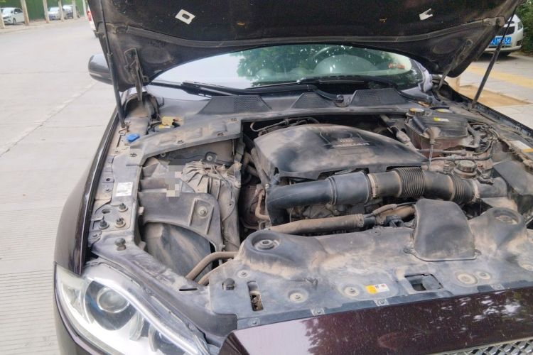 Used Jaguar XJ 2015 XJL 2.0T Elegance Business 80th Anniversary Limited Edition Engine Bay Right