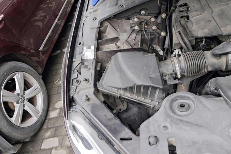 Used Jaguar XJ 2015 XJL 3.0 SC Elegant Business 80th Anniversary Limited Edition Engine Bay Right