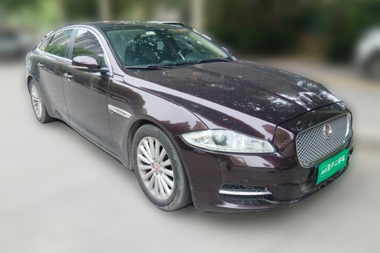 Used Jaguar XJ 2015 XJL 2.0T Elegance Business 80th Anniversary Limited Edition Front Right 45 Deg