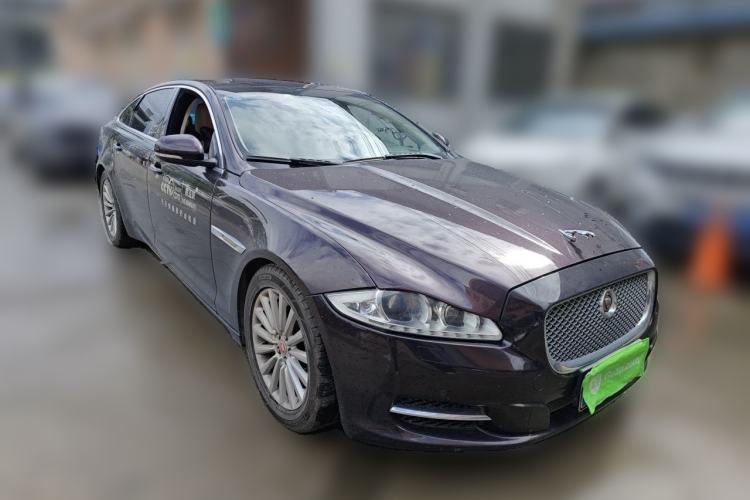 Used Jaguar XJ 2015 XJL 2.0T Elegance Business 80th Anniversary Limited Edition Front Right 45 Deg