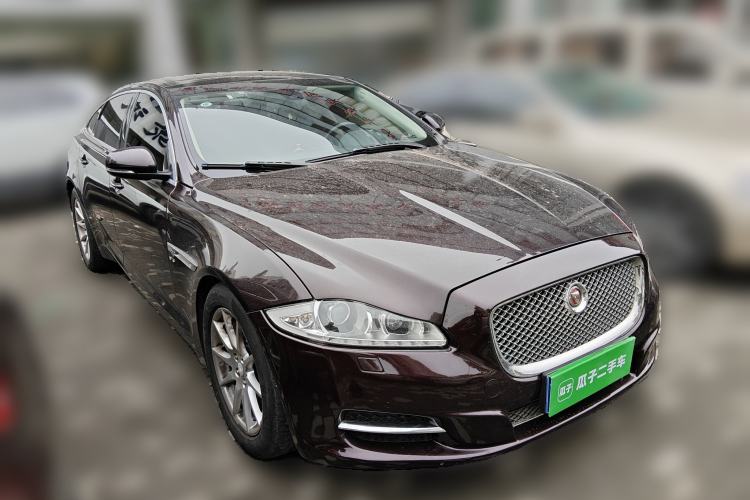 Used Jaguar XJ 2015 XJL 3.0 SC Elegant Business 80th Anniversary Limited Edition Front Right 45 Deg