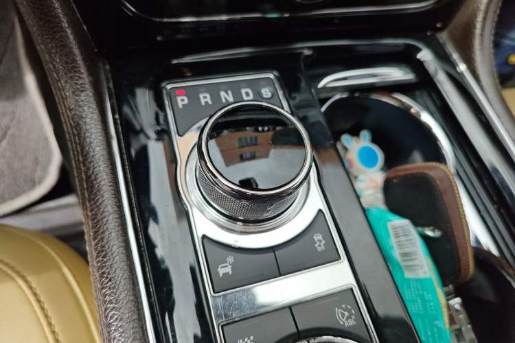 Used Jaguar XJ 2015 XJL 2.0T Elegance Business 80th Anniversary Limited Edition Gear Lever