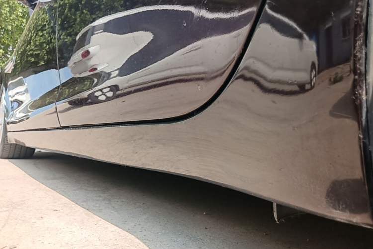 Used Jaguar XJ 2015 XJL 3.0 SC Elegant Business 80th Anniversary Limited Edition Left Side Sill
