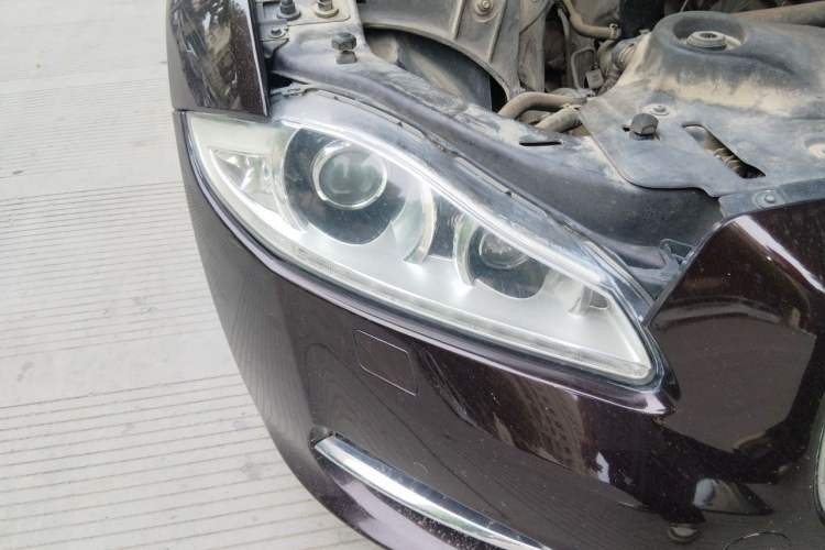 Used Jaguar XJ 2015 XJL 2.0T Elegance Business 80th Anniversary Limited Edition Right Front Headlight